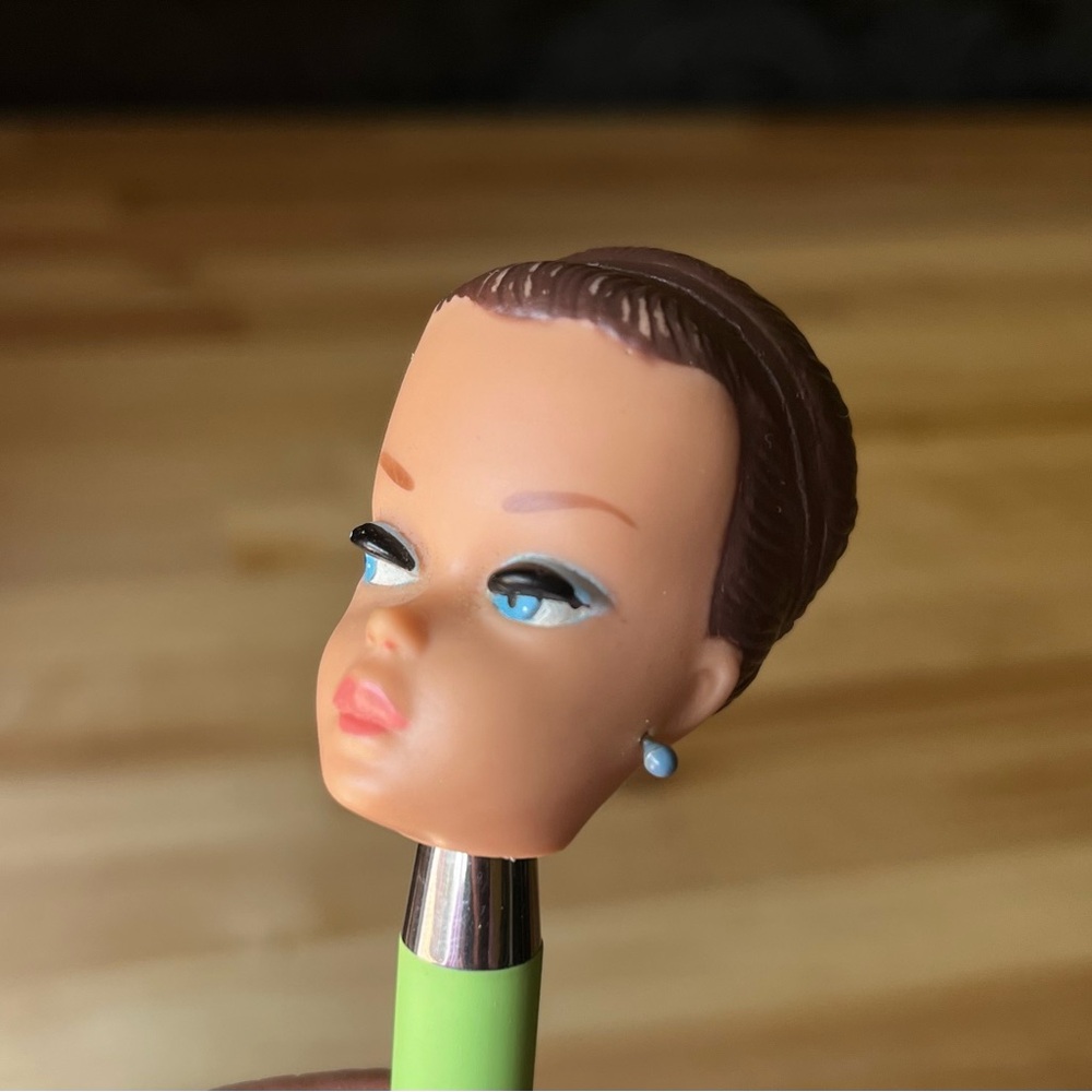 Vintage 1958 Barbie Midge Fashion Queen Head W/ Earrings & 2 Wigs